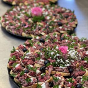 filet mignon on crusty bread